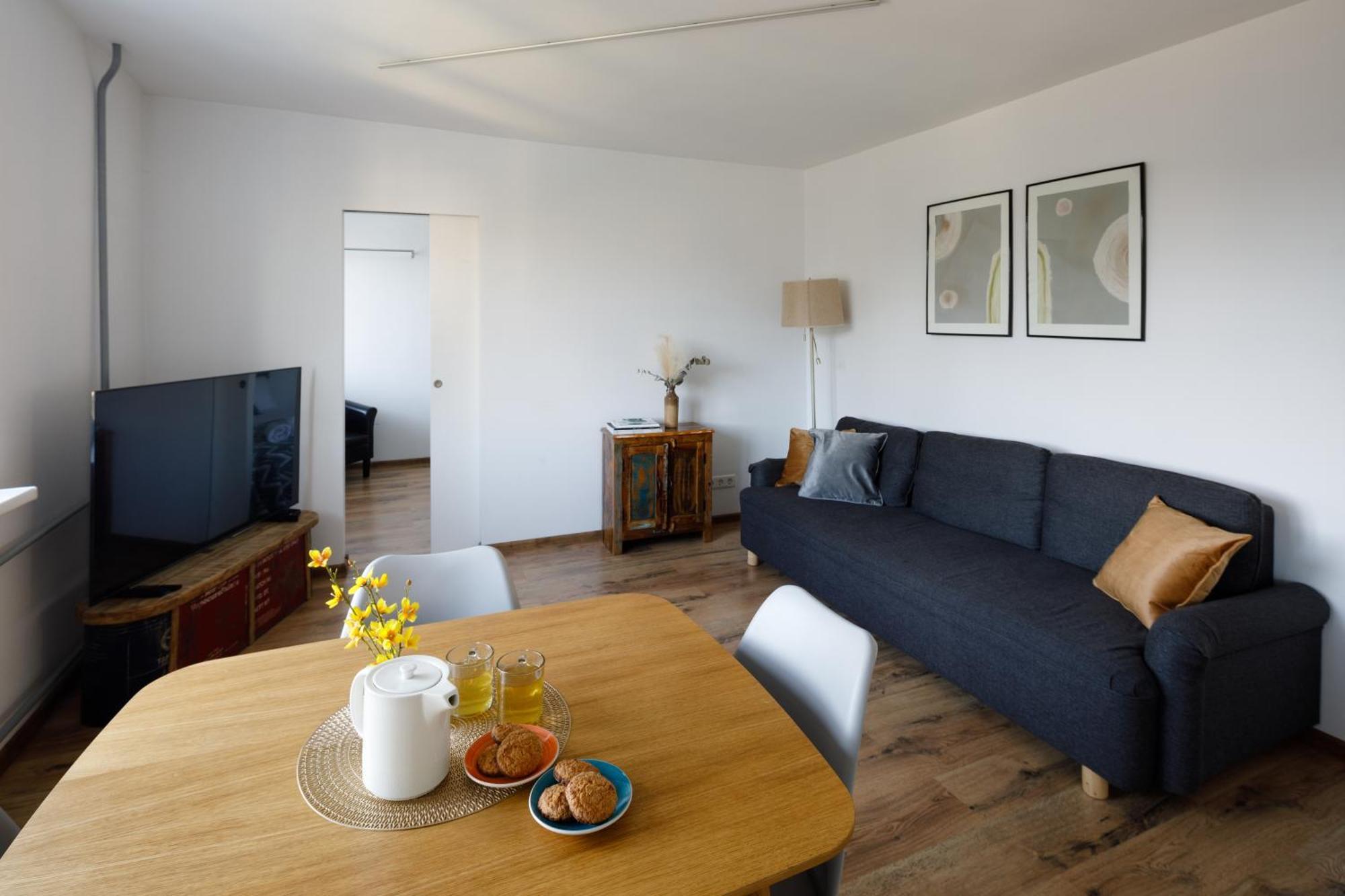 Brivibas Yard Apartment With Parking In City Center Riga Exteriör bild