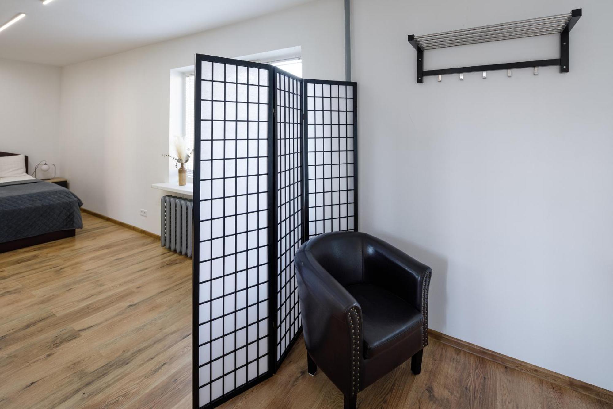 Brivibas Yard Apartment With Parking In City Center Riga Exteriör bild