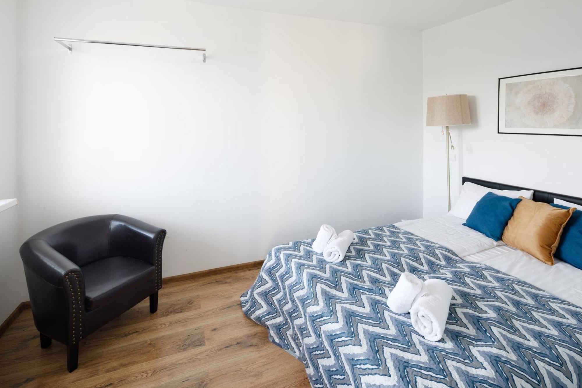 Brivibas Yard Apartment With Parking In City Center Riga Exteriör bild